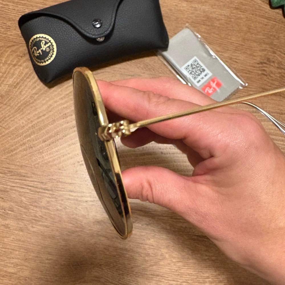 Ray-Ban Gold Frame Sunglasses with Black Lenses - Picture 4 of 5